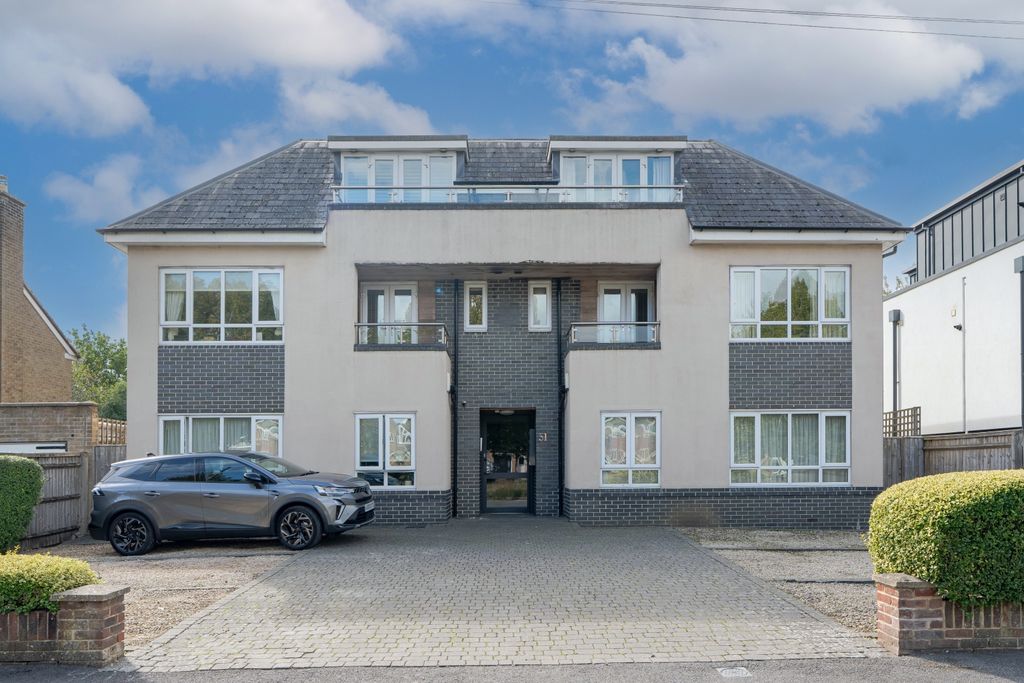 Property photo 1 of 17 External