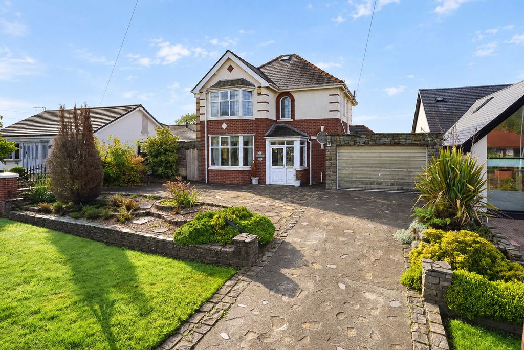 Property photo 1 of 48