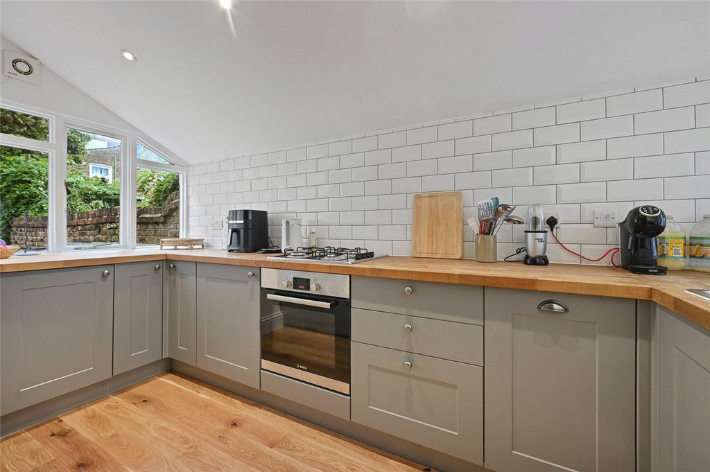 Property photo 3 of 9 Picture No. 21