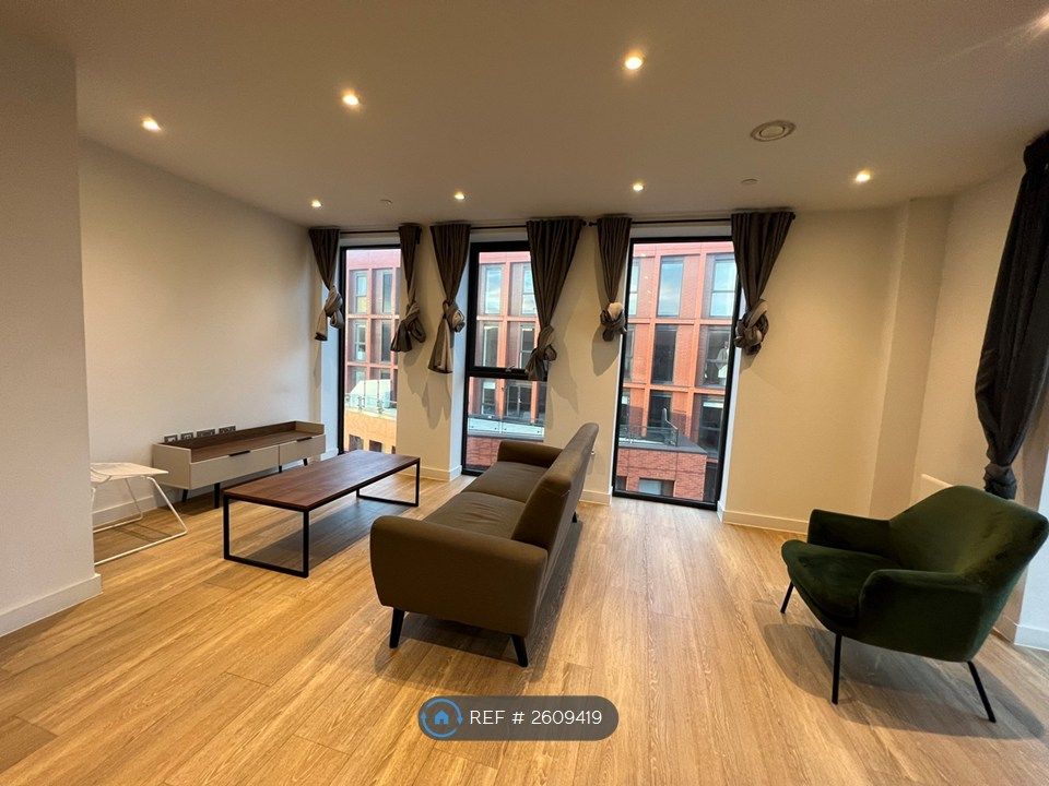 Property photo 2 of 17