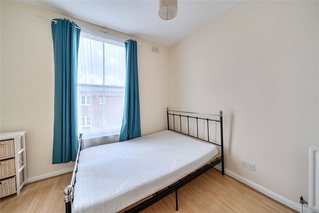 Property photo 3 of 14 Picture No. 25