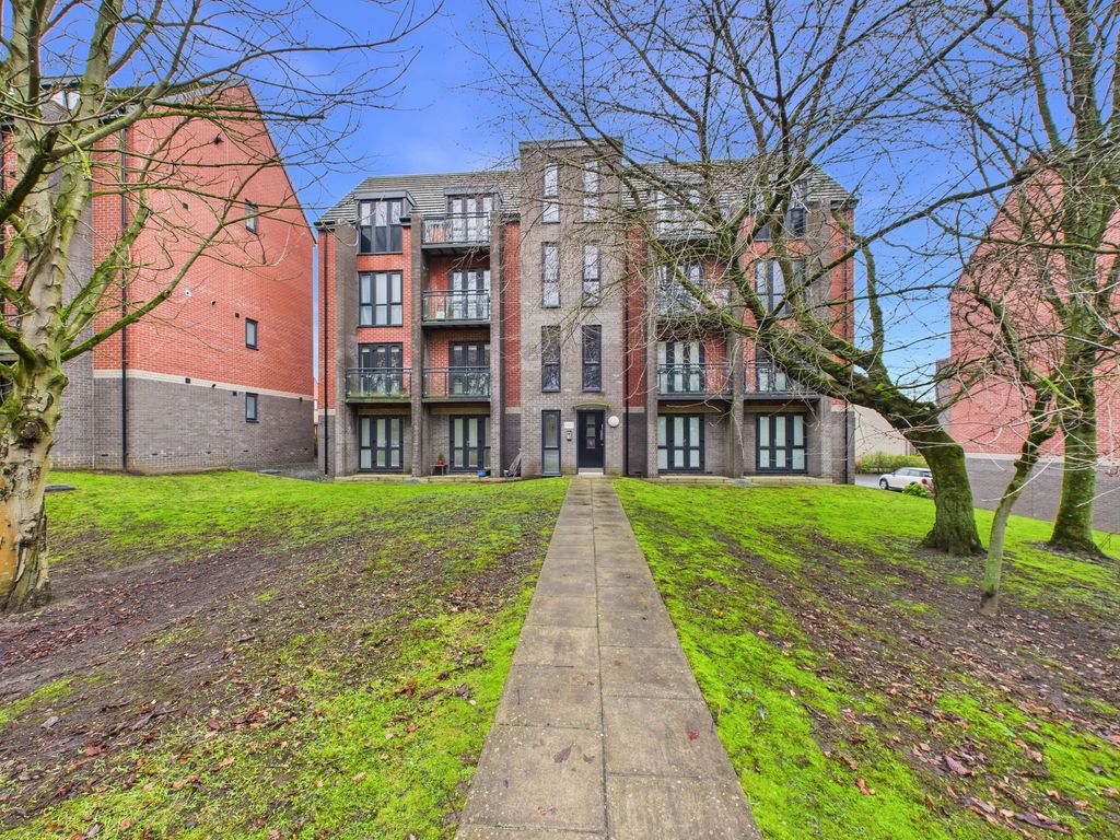 Property photo 1 of 12 External