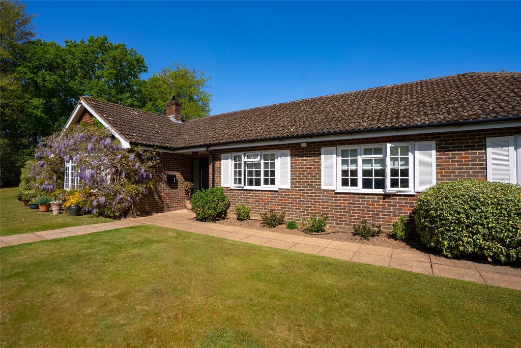 Property photo 1 of 25 Picture No. 32