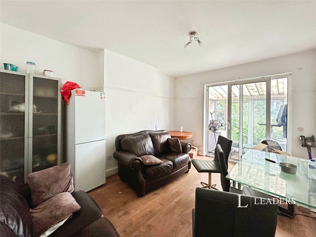 Property photo 3 of 7 Communal Area
