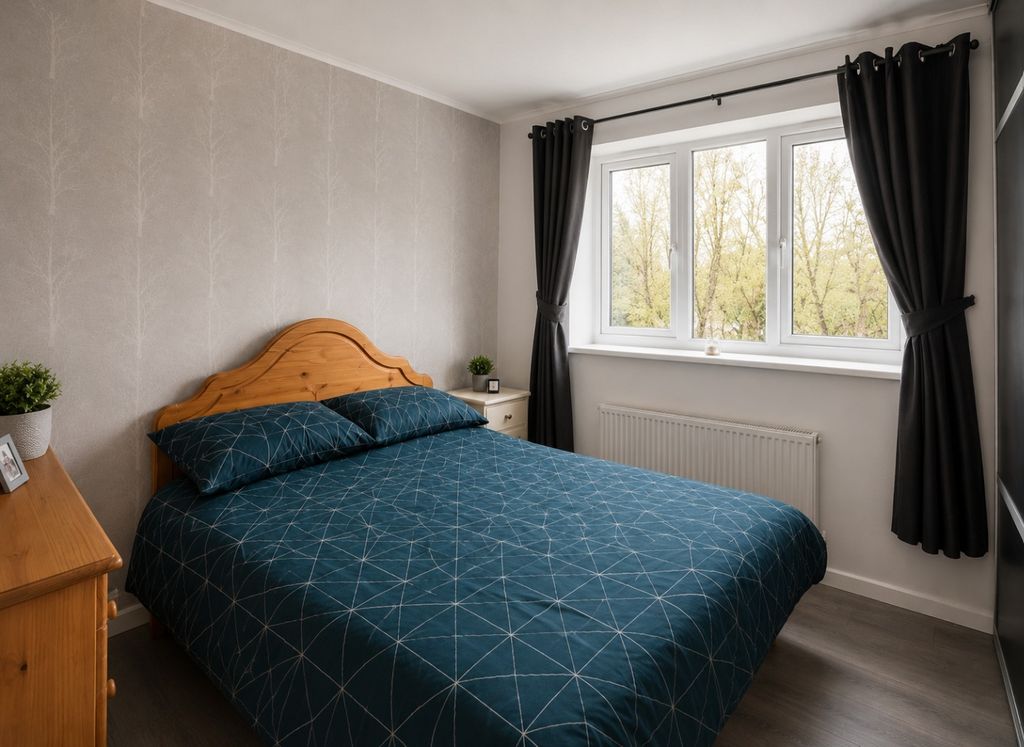 Property photo 3 of 17 4705615