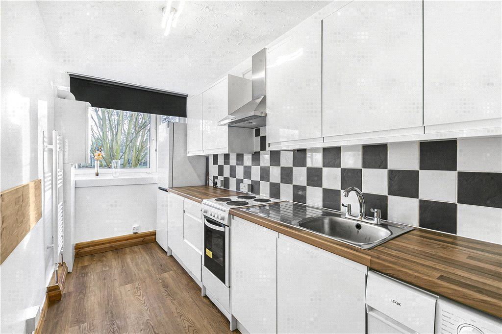 Property photo 3 of 15 Kitchen