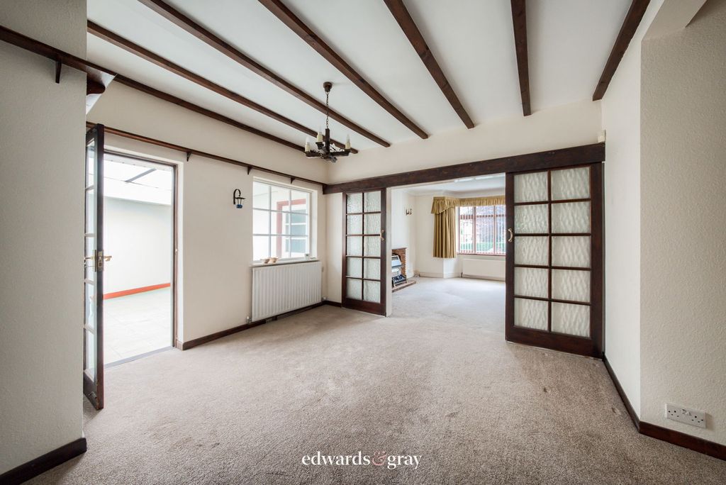 Property photo 3 of 18