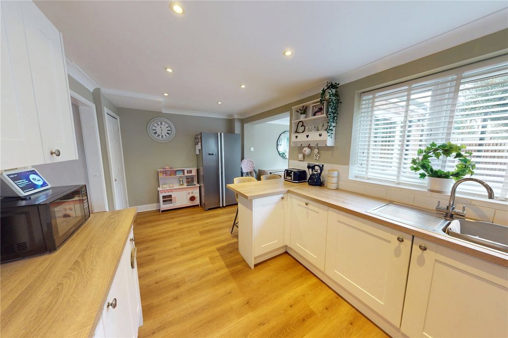 Property photo 2 of 14 Picture No. 02