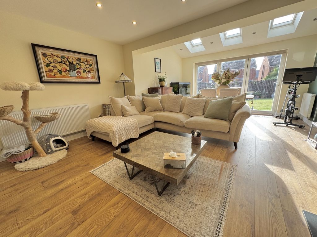 Property photo 3 of 22 Img_2734
