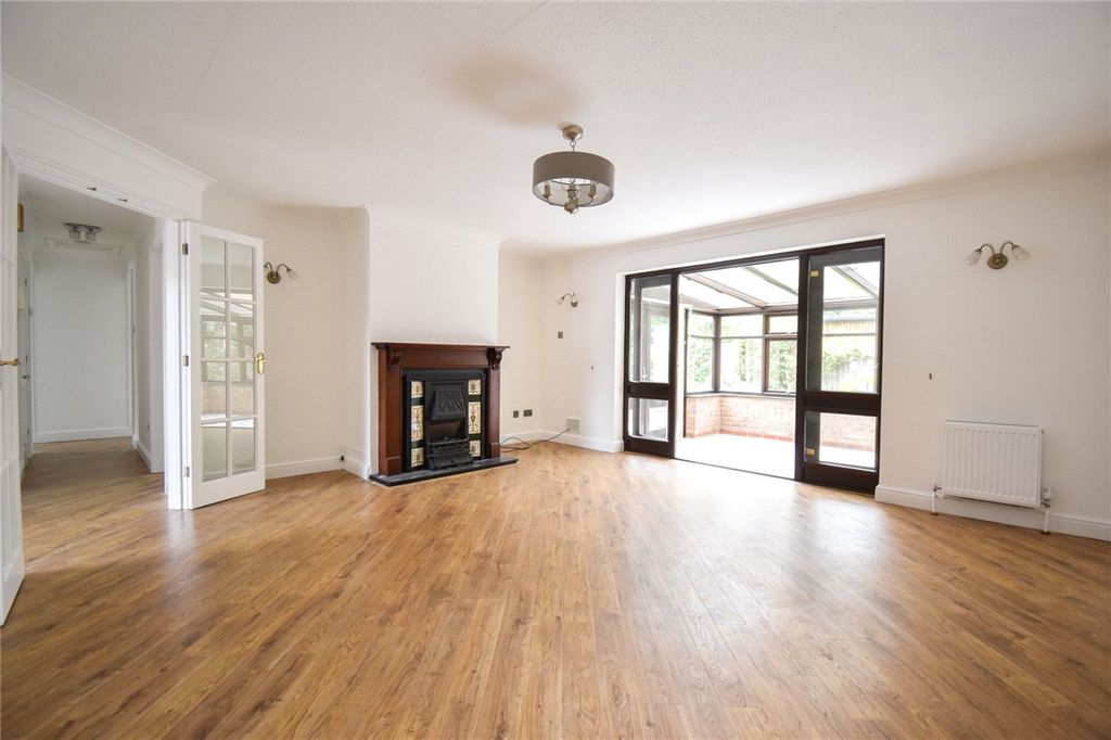 Property photo 3 of 14 Picture No. 24