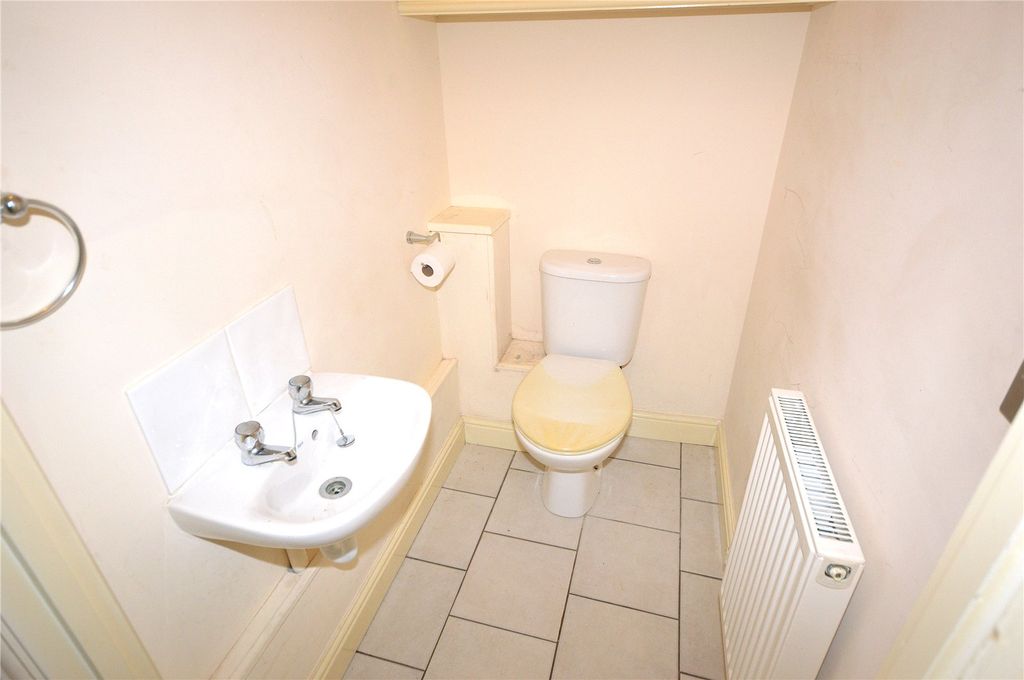 Additional image 8 of 2 bed terraced house for saleOaklands Park, Newtown, Powys SY16