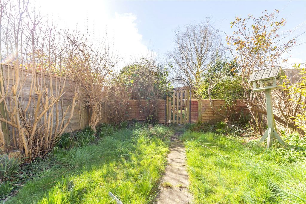 Property photo 3 of 28 Picture No. 25