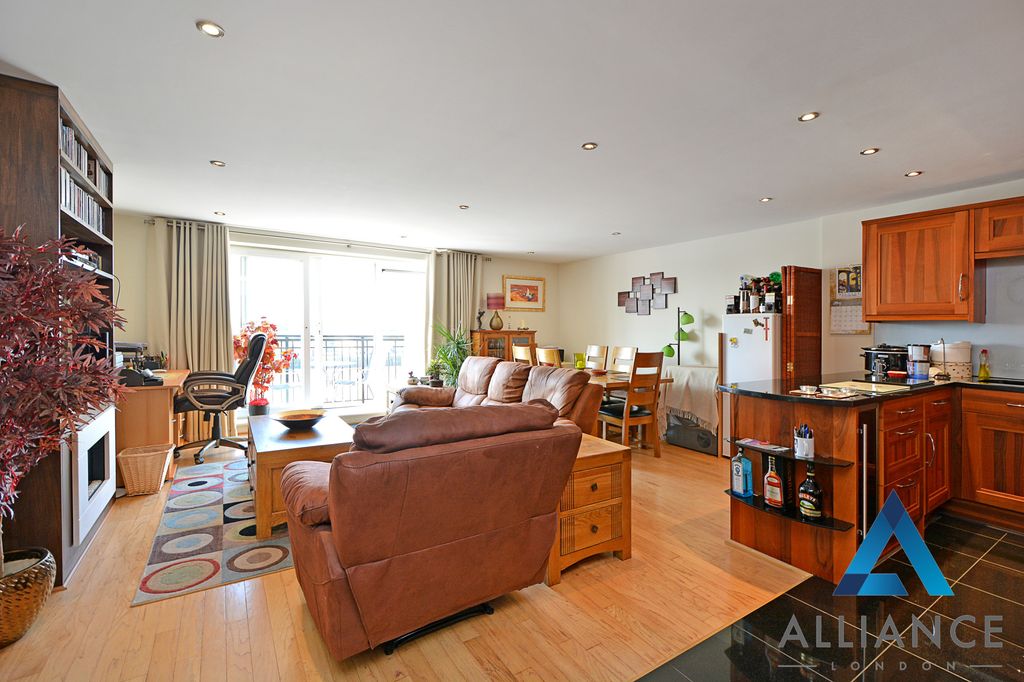 Property photo 3 of 9