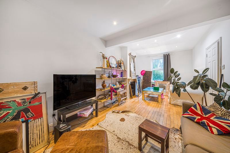 Property photo 2 of 12 Photo 2