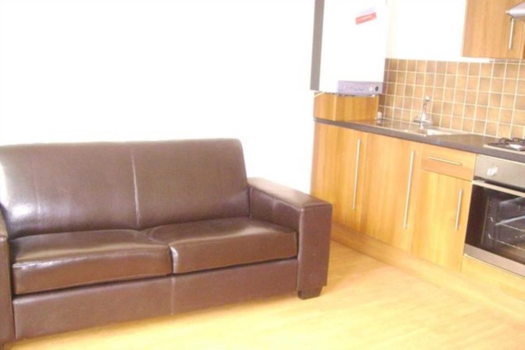Property photo 2 of 5