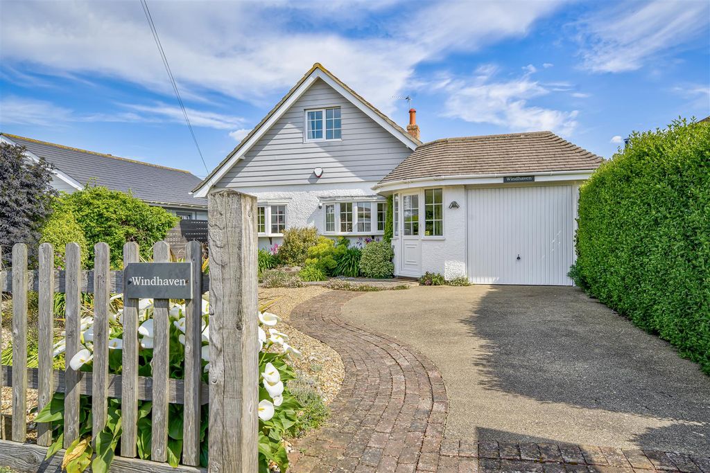 Property photo 2 of 34 Windhaven-1.Jpg