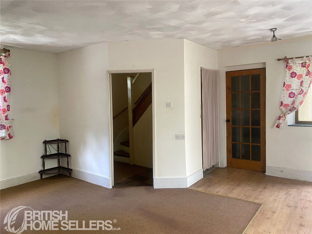 Property photo 2 of 26 Picture No. 06