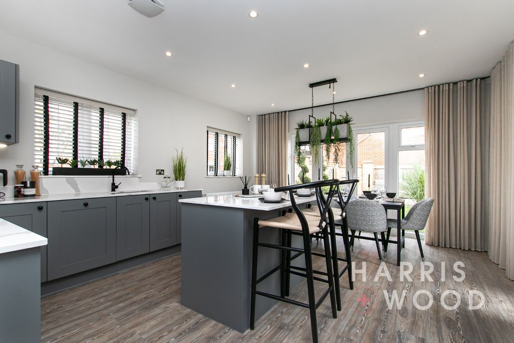 Property photo 2 of 35 5321421