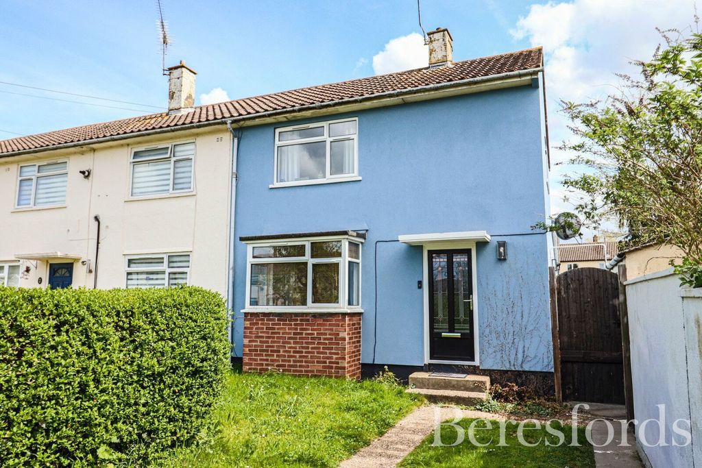 Property photo 1 of 17 Front