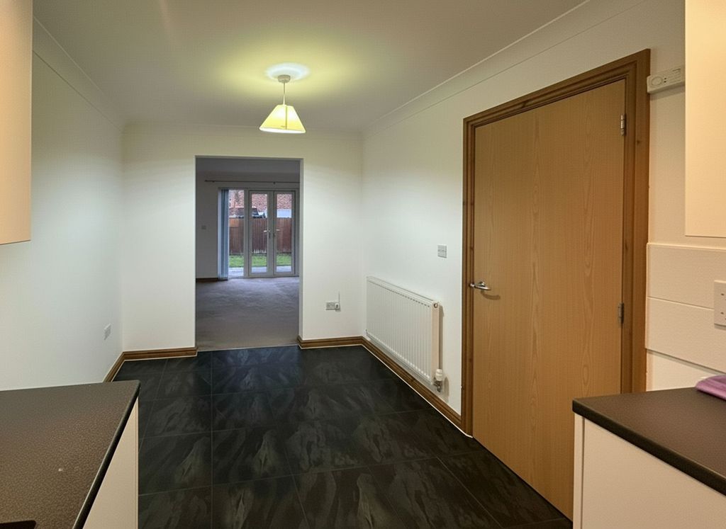 Property photo 3 of 12 Kitchen/Diner