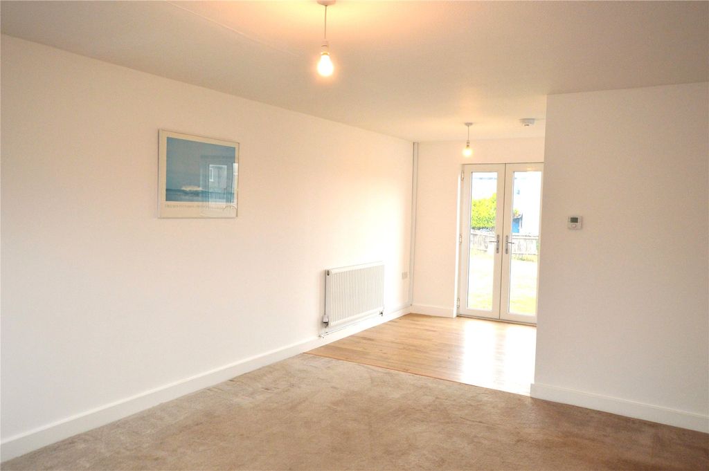 Property photo 3 of 13 Picture No. 40