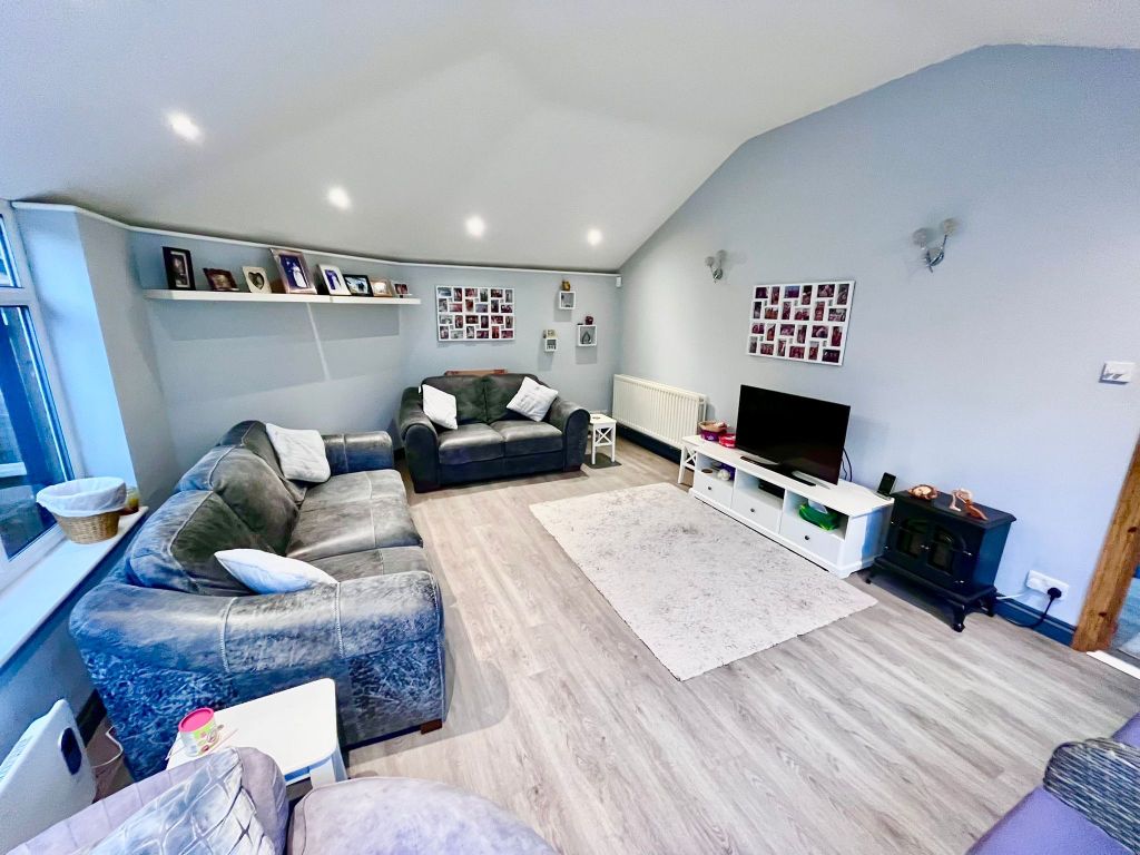 Property photo 3 of 24