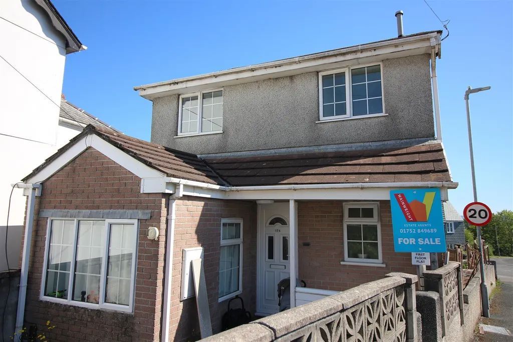 Property photo 1 of 11