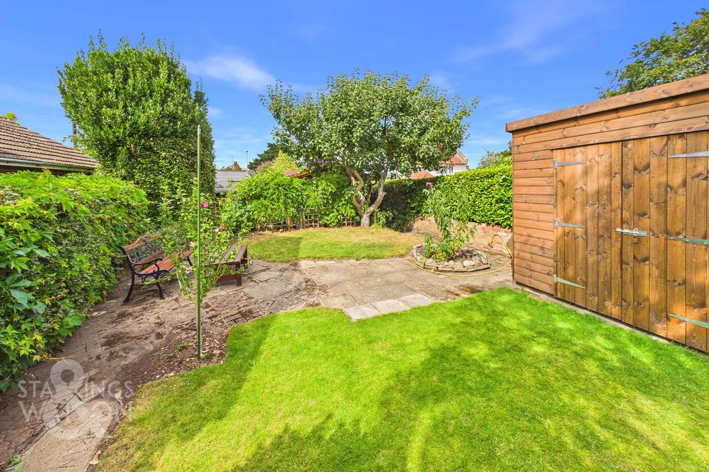 Property photo 1 of 16