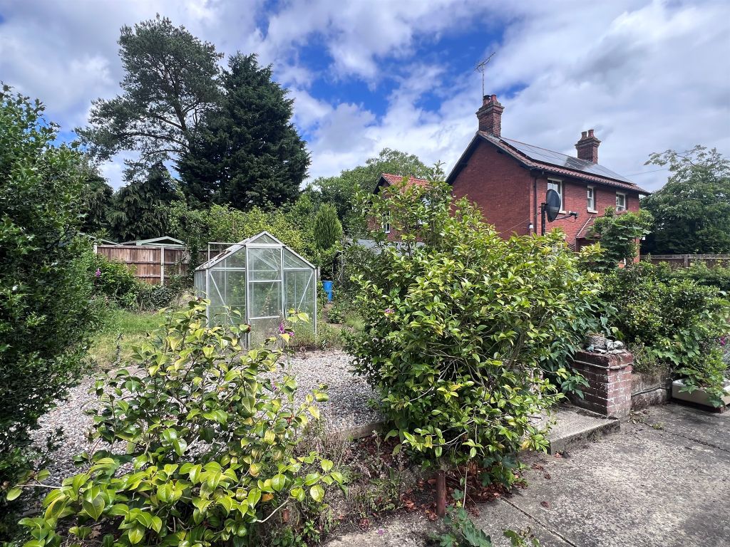 Property photo 2 of 14
