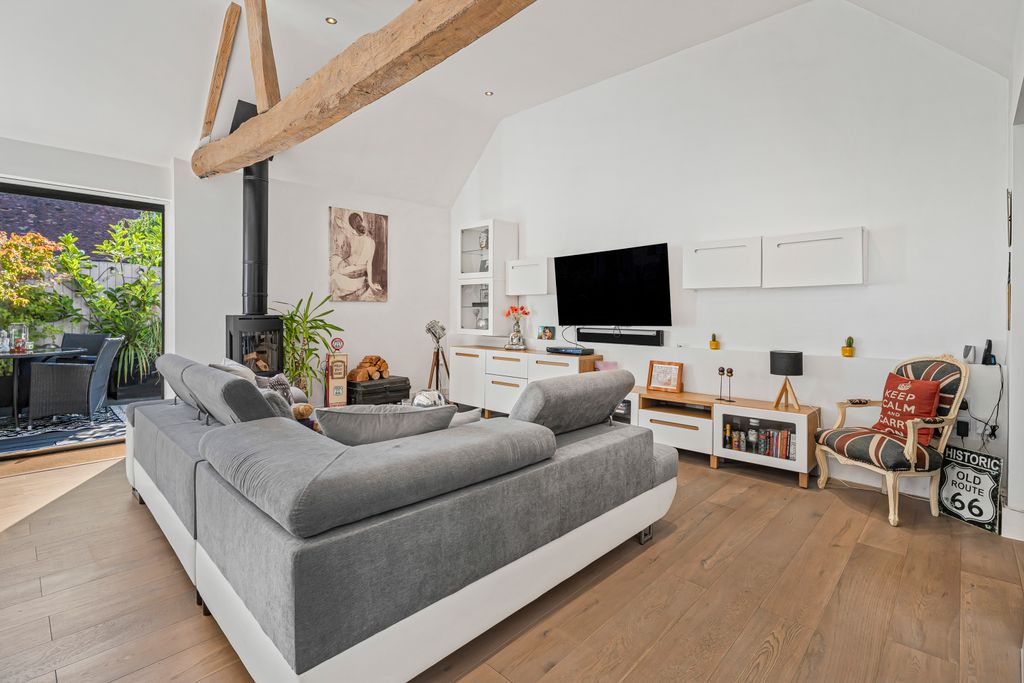 Property photo 3 of 26 Living Room