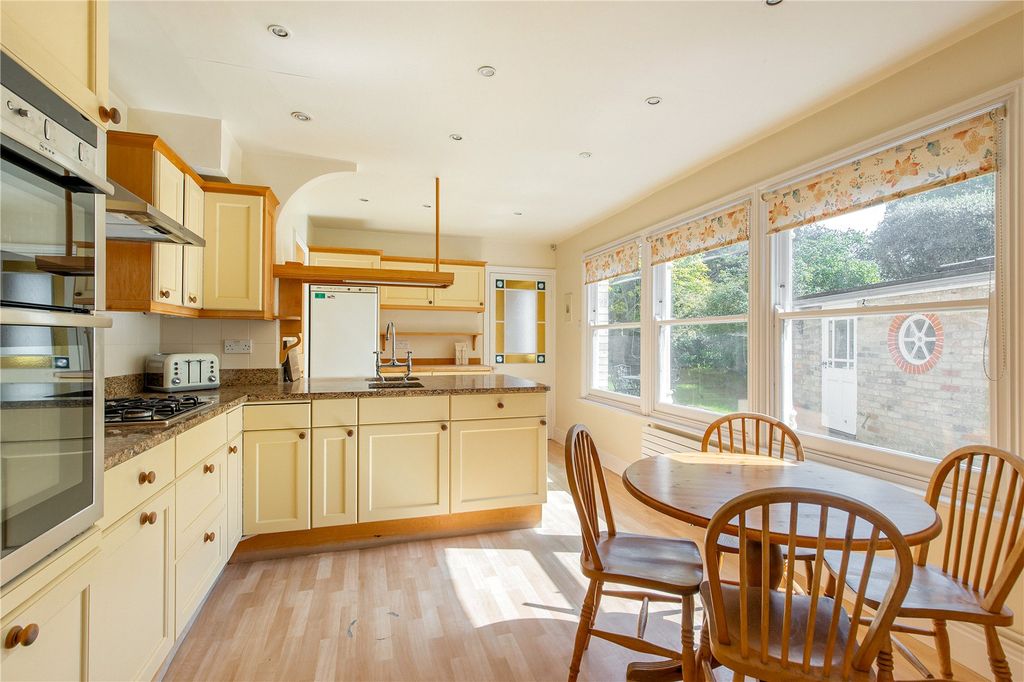 Property photo 2 of 12 Kitchen
