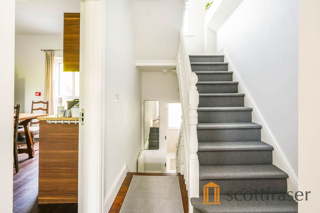 Property photo 2 of 12 2