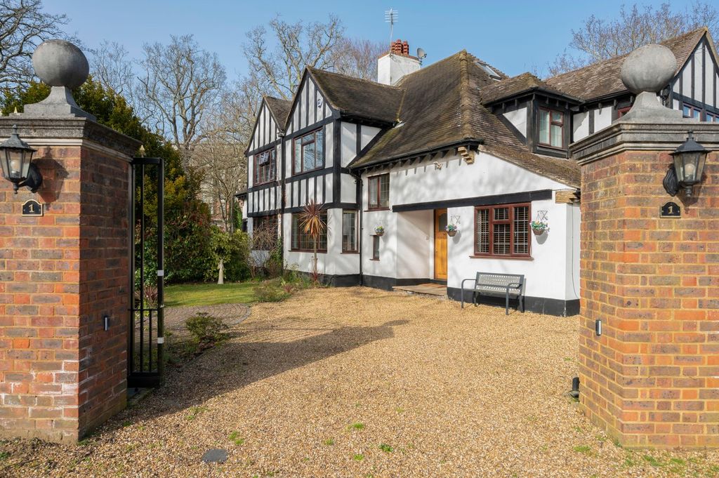 Property photo 1 of 22