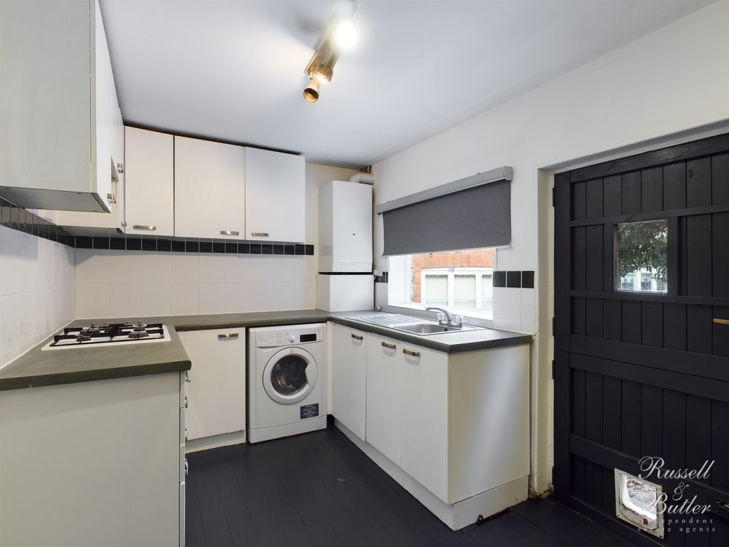 Property photo 3 of 7 Cam00829P1-Pr0276-Still03