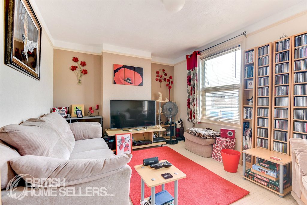 Property photo 3 of 15 Picture No. 07