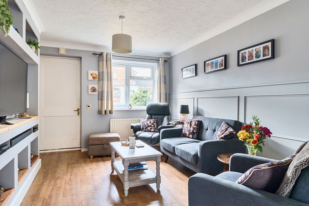 Property photo 2 of 15