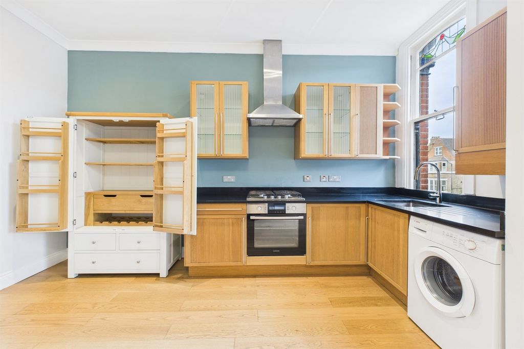 Property photo 2 of 12 Kitchen