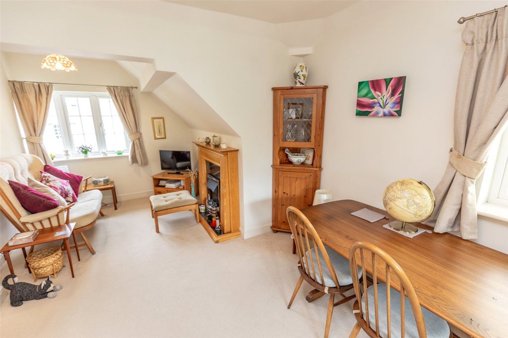 Property photo 3 of 15 Picture No. 05