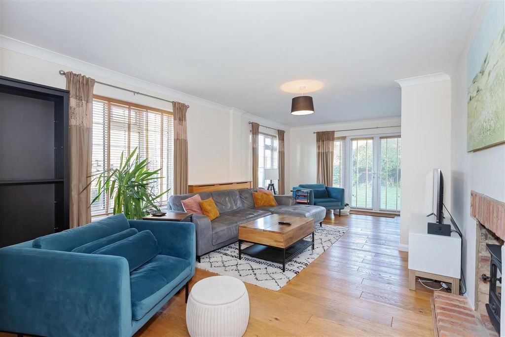 Property photo 2 of 23 Zcsbnptc-Ugj29H7Vie0Yg.Jpg