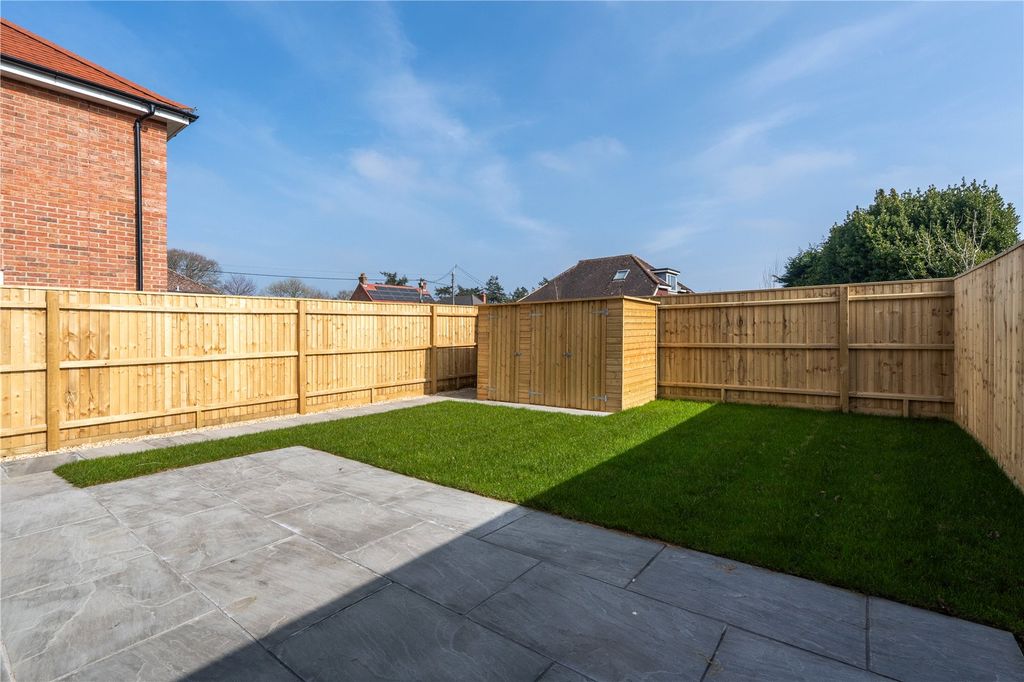 Property photo 3 of 13 Picture No. 02