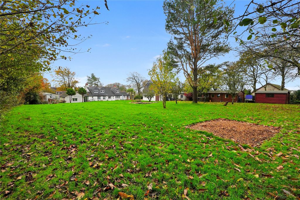 Property photo 2 of 22 Picture No. 11