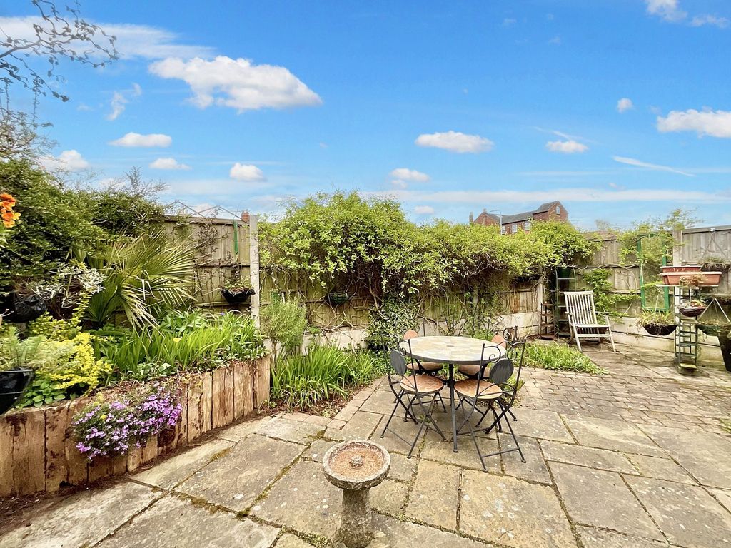 Property photo 2 of 15