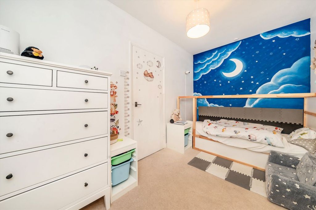 Property photo 3 of 6