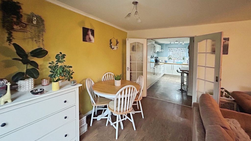 Property photo 3 of 24