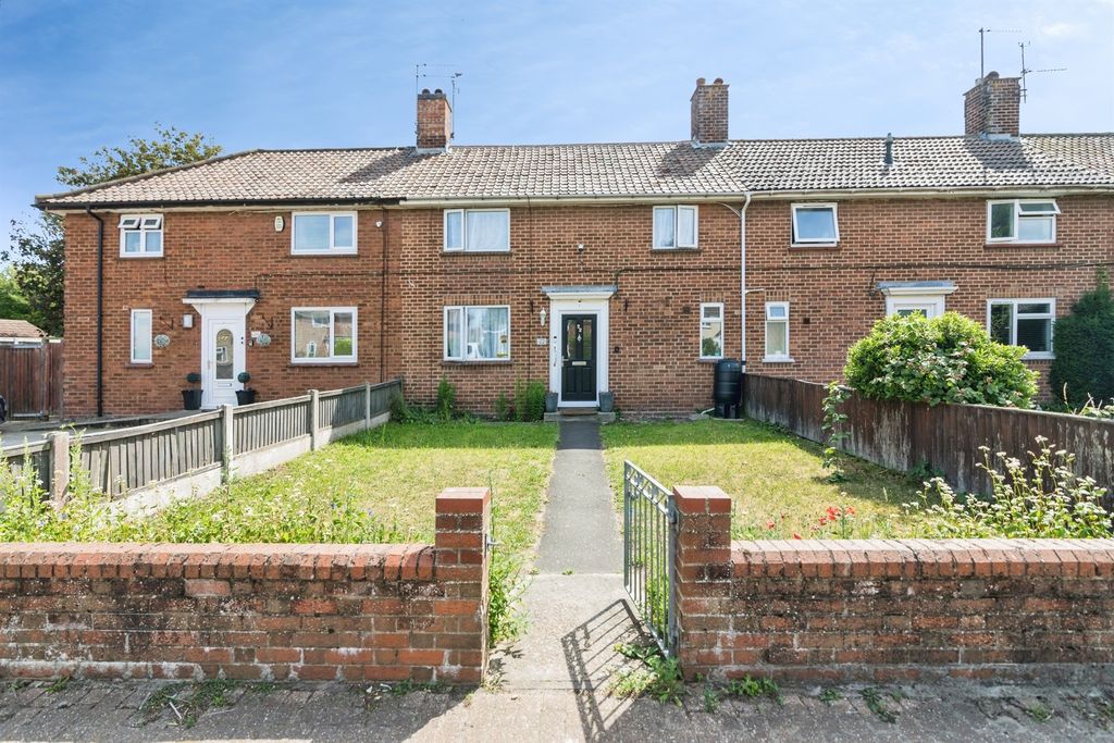 Property photo 1 of 18