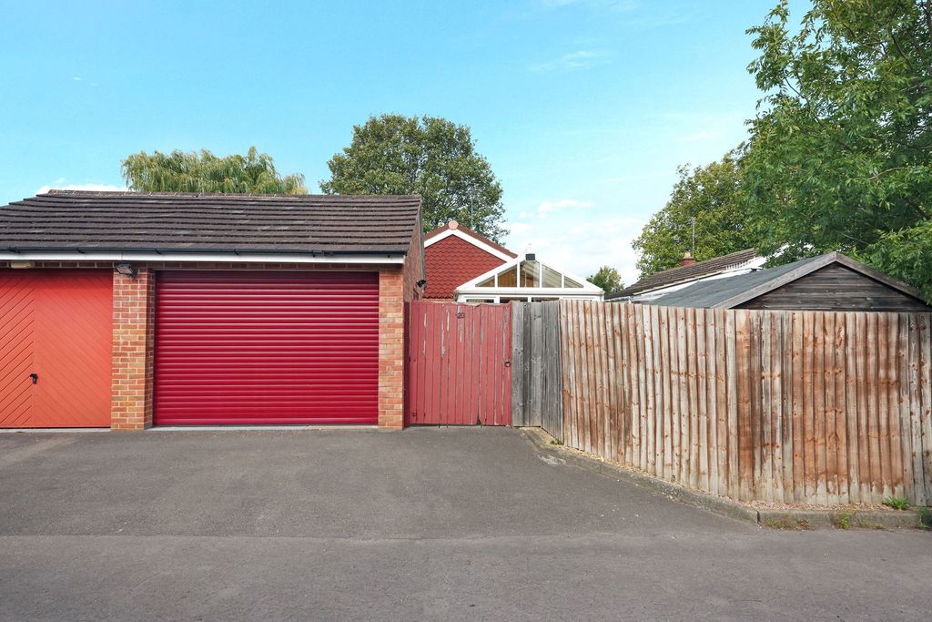 Property photo 2 of 13