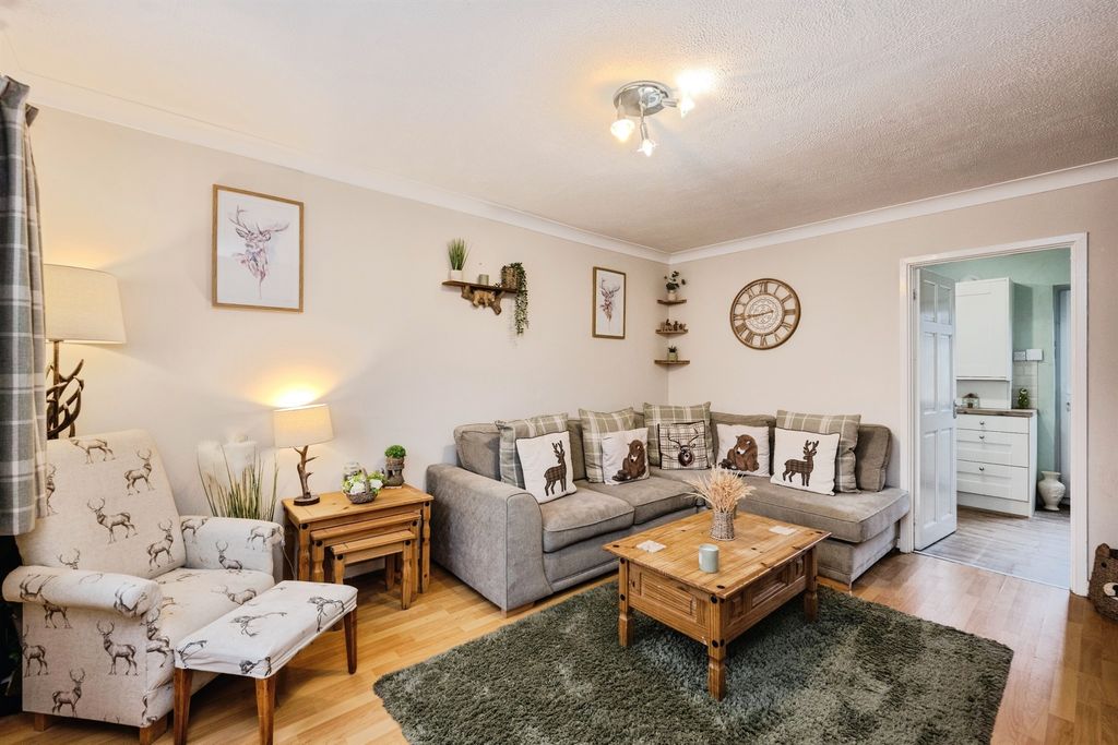 Property photo 2 of 13