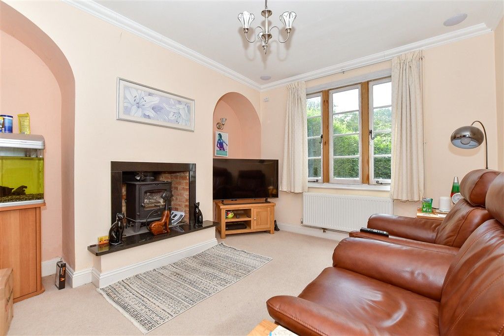 Property photo 2 of 14 Lounge