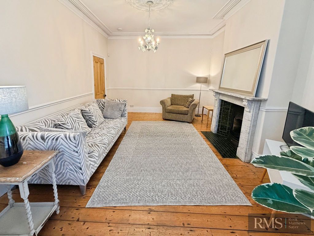 Property photo 3 of 16 Photo 8