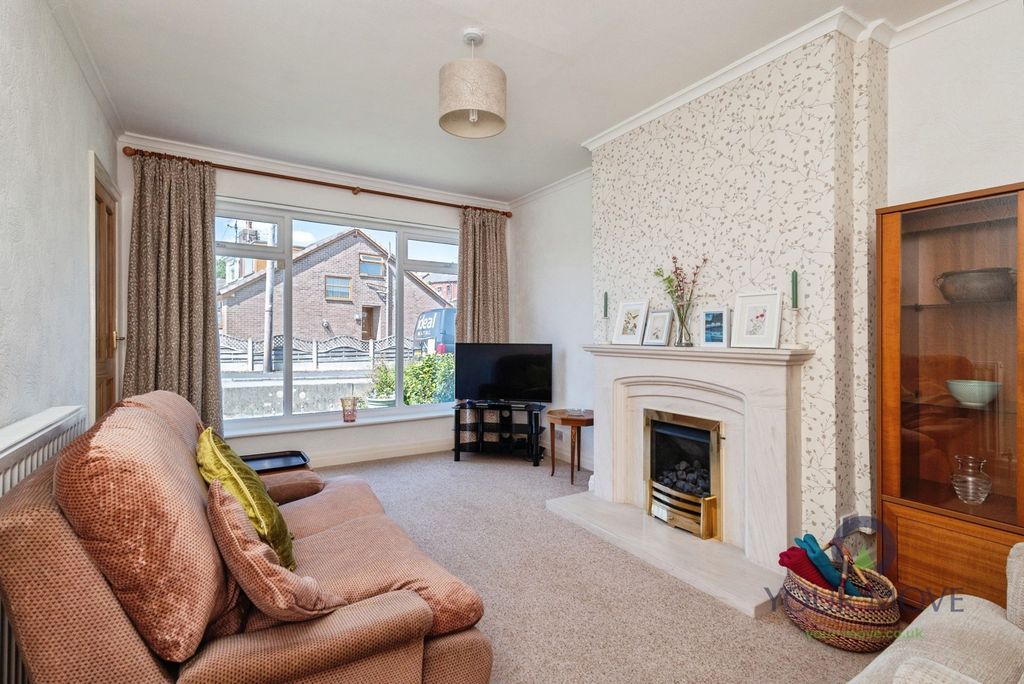 Property photo 3 of 12 Pbox-Img.Jpg